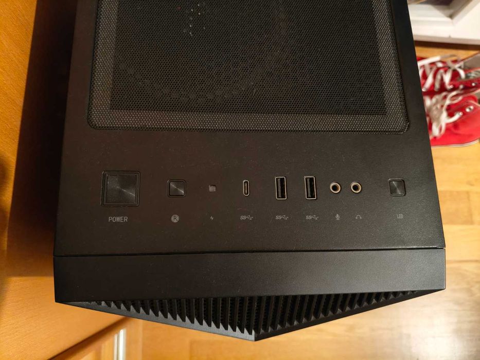 Torre Gaming - Ryzen 5 7600X 6c/12t + 32GB DDR5 6000MHz + RTX3070 8GB