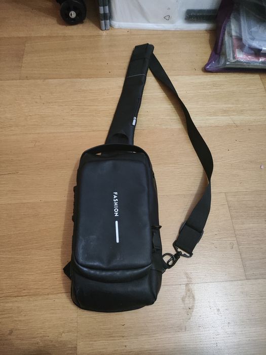 Bolsa de peito tipo pequena mochila, com bloqueio anti-roubo