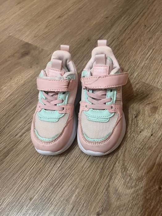 Кросівки 24р для дівчинки