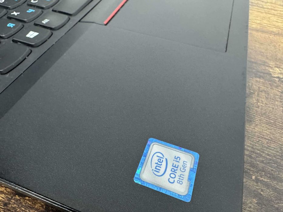 Lenovo ThinkPad E480 - 14"Full HD IPS,Core i5-8250U,8GB RAM, 256GB SSD