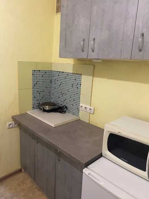 Продам квартиру малосімейного типу в центрі  міста