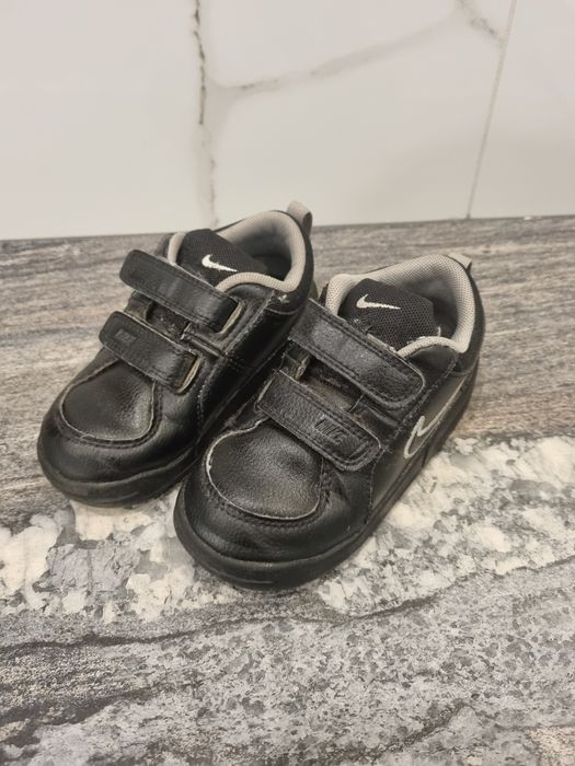 Adidasy Nike 7.5 dla chłopca i dziewczynki