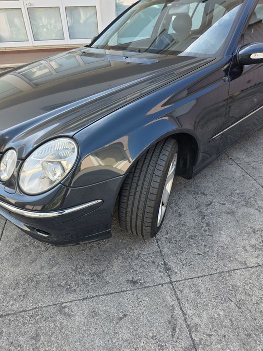 Mercedes E270 2005