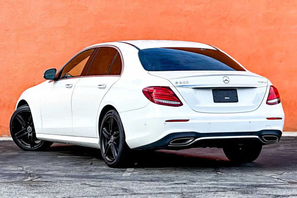 Mercedes-Benz E-Class E 300      2018