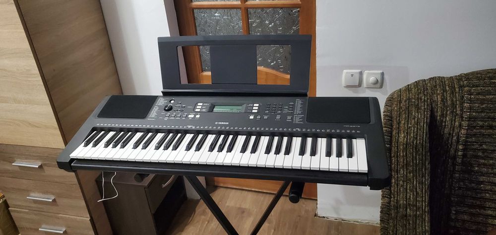 Синтизатор Yamaha PSR-E373