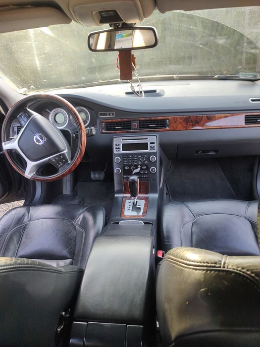 Volvo V70 2.4 D5