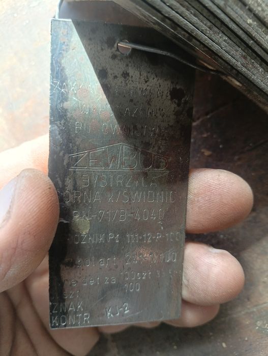 Kontownik narożnik stolarski okienny okolo250 szt