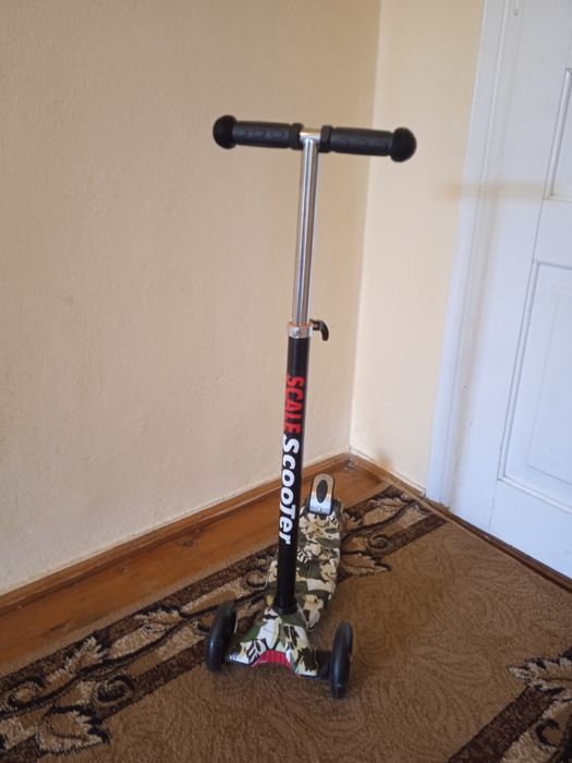 Продам самокат стан нового.