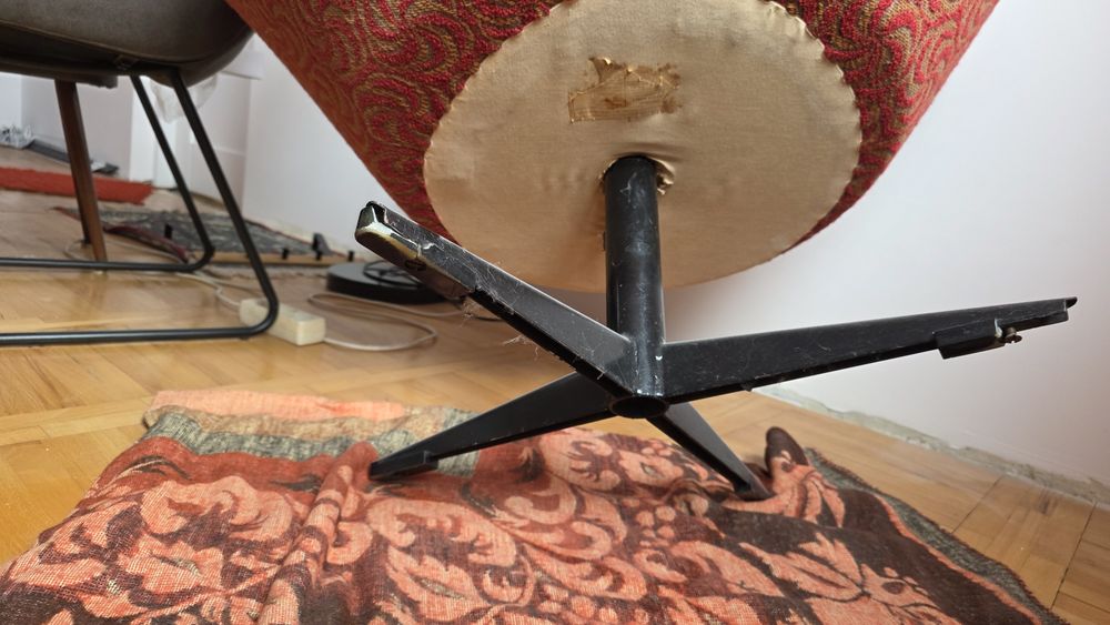 Fotele obrotowe z PRL.