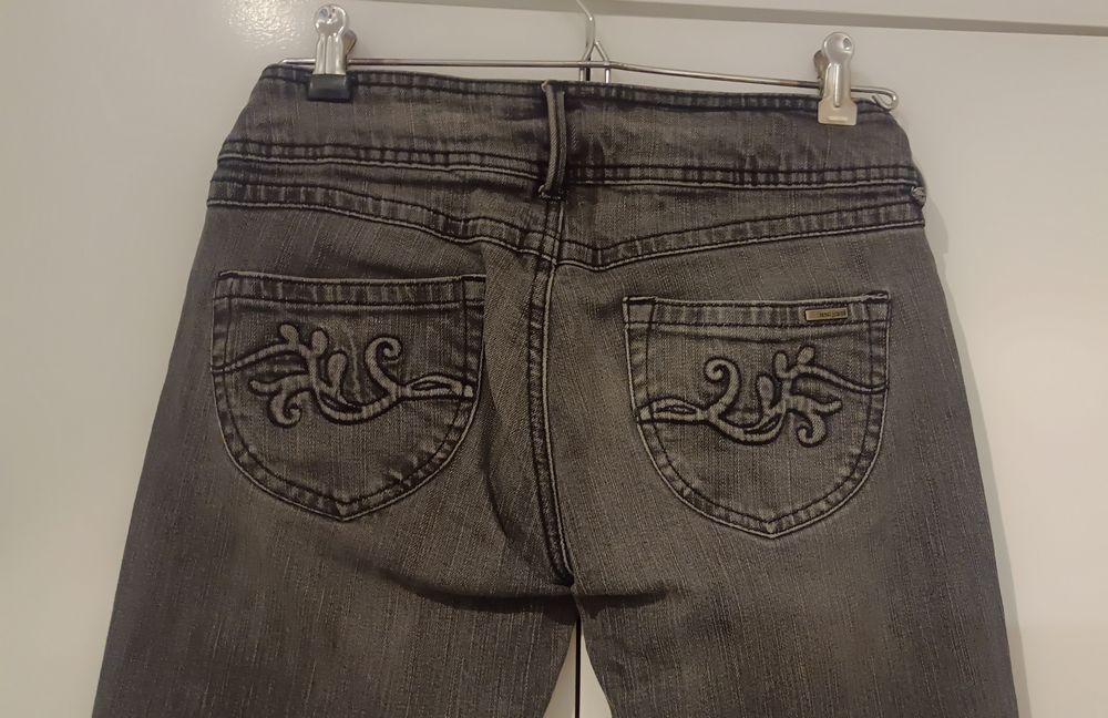 Calças de ganga Mango