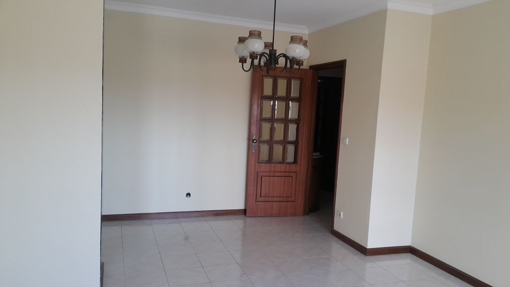 T2 com garagem box (Rio Tinto, Forno, perto da Areosa)