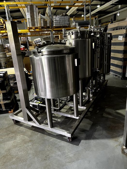 Na sprzedaż oferuję mobilny minibrowar 120l,