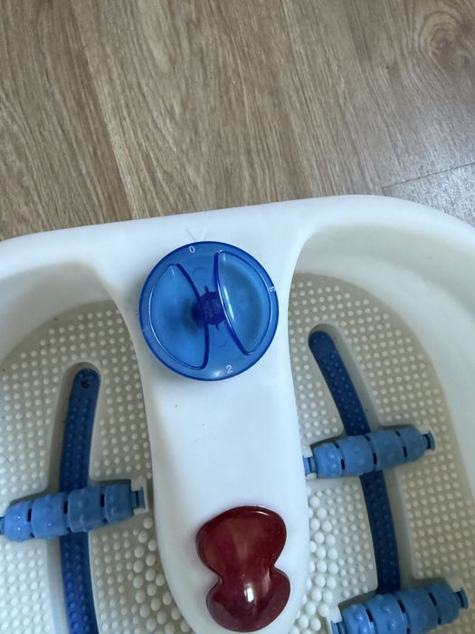 Bacia Escalda Pés / Masssagem Automática