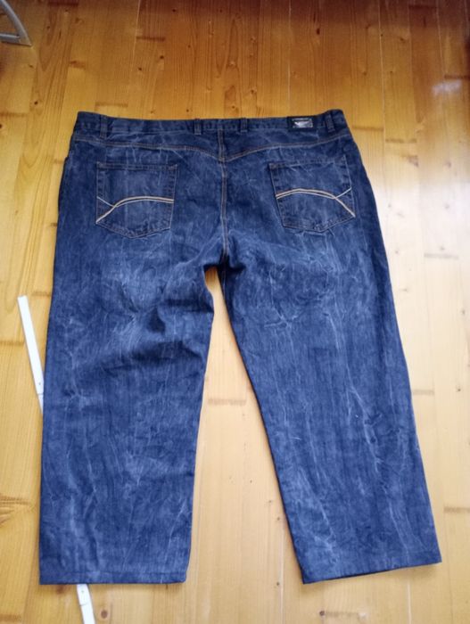 Armani Jeans дуже великий розмір