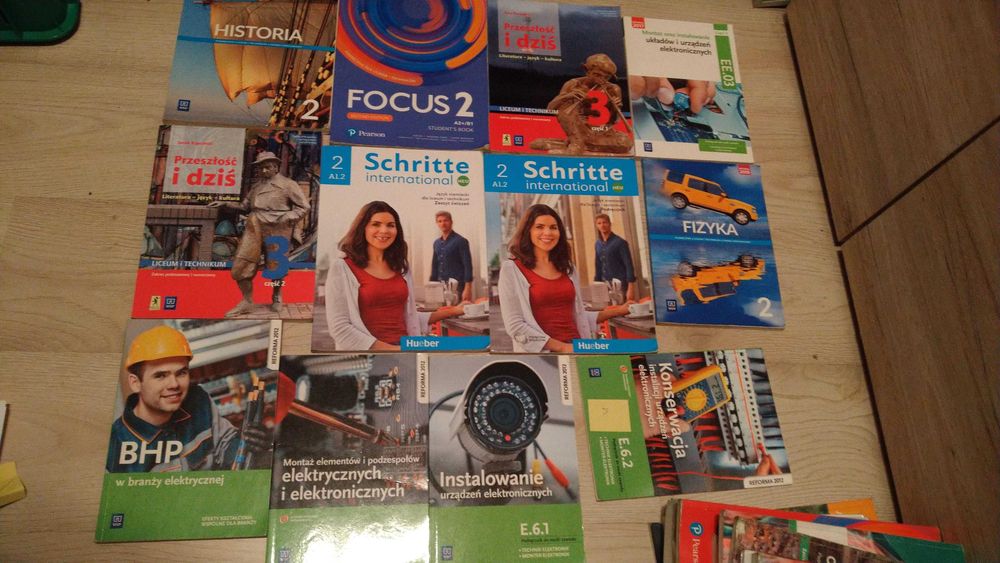 Książki podręczniki ćwiczenia technikum liceum kl.1,2,3,4,5 elektronik