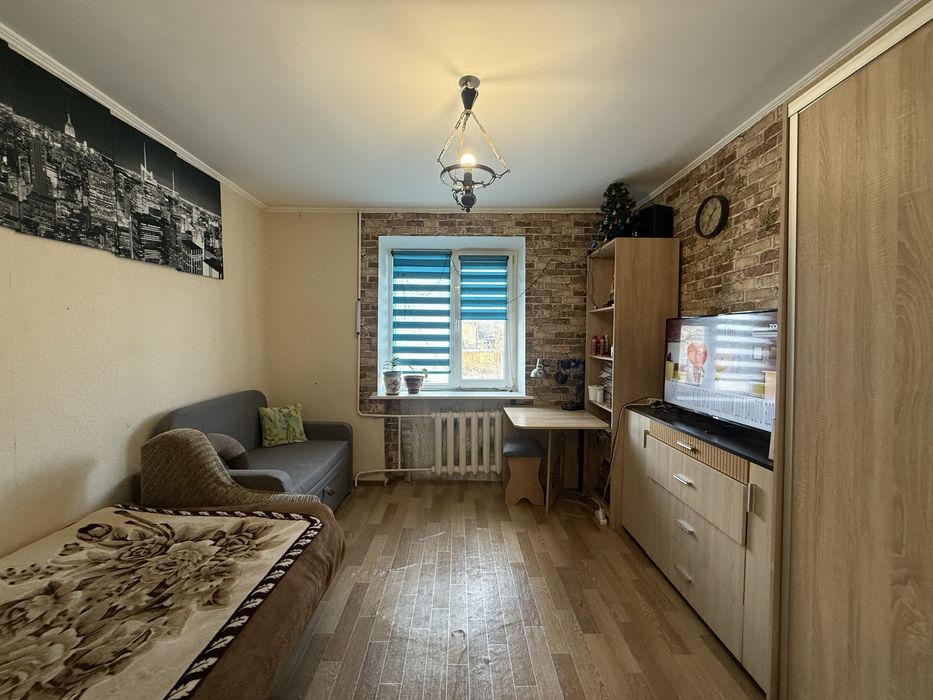 Продаж двох кімнатної квартири. Васильків.