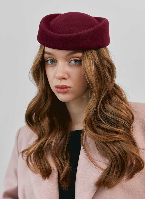 Жіночий фетровий капелюх пілотка з вовни ZUFI