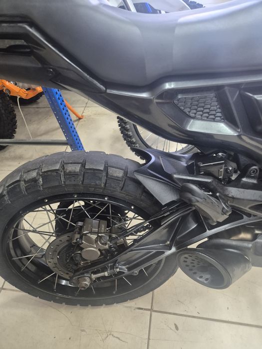 Mota Zontes 125cc bem Estimada.
