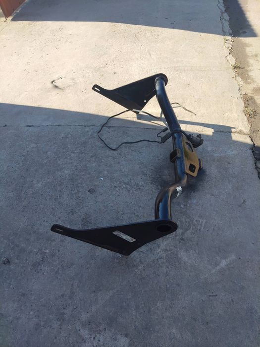 2018 год Ford escape продается фаркоп