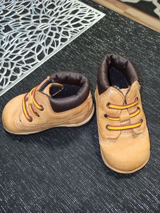 Traperki Timberland r. 17 dla chłopca.