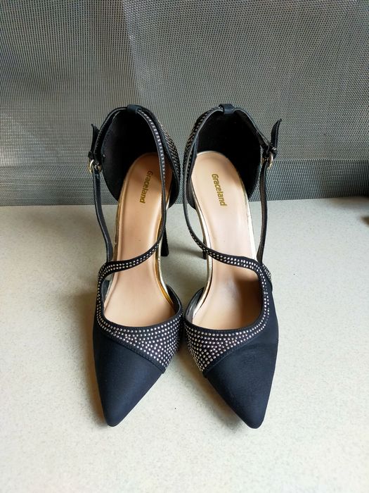 Szpilki czółenka Graceland 39