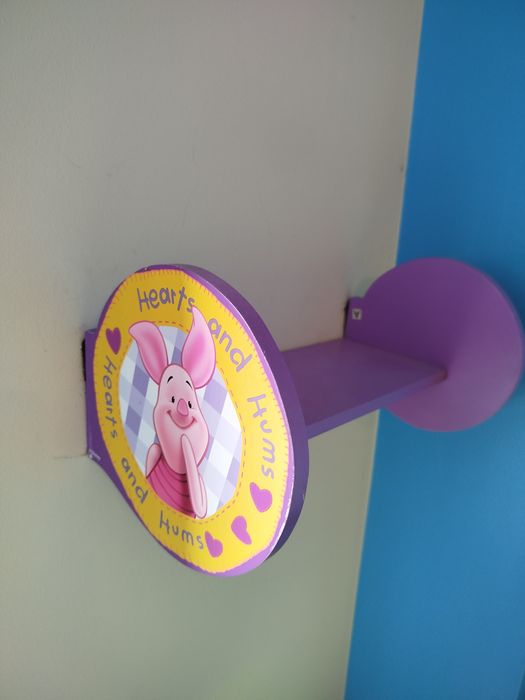 Cama adolescente com gavetões,  guarda roupa,  prateleiras e cabide