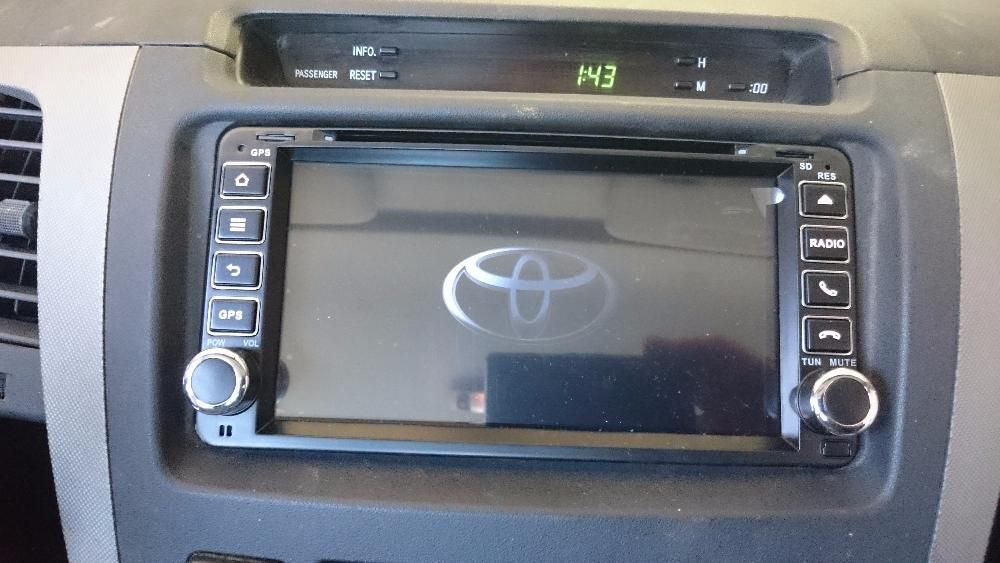 Auto radio Universal Toyota Android 14 64GB radio/dvd/cd/usb/sd/gp