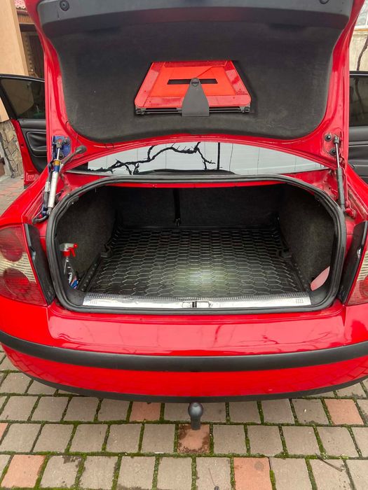 Пасат б5+ 2001 рік