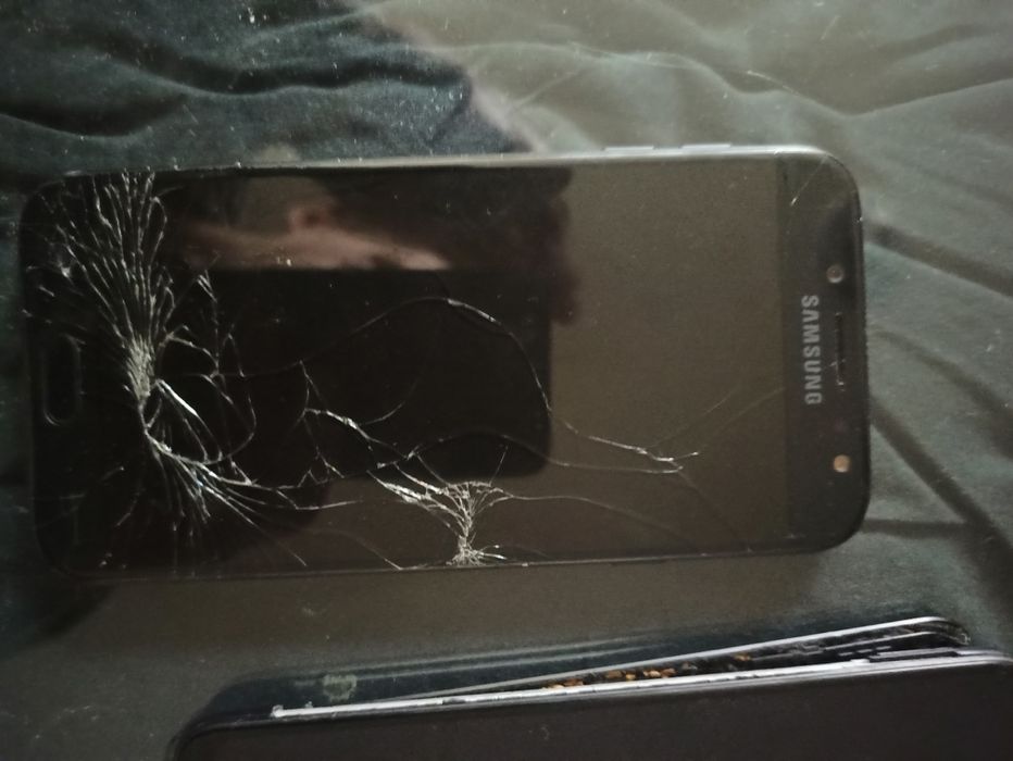 Продам телефоны цена договорённая