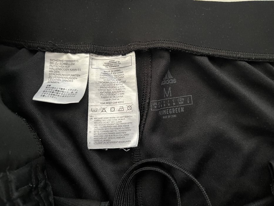 czarne Spodnie Adidas, z rozpinanymi nogawkami, rozmiar  M