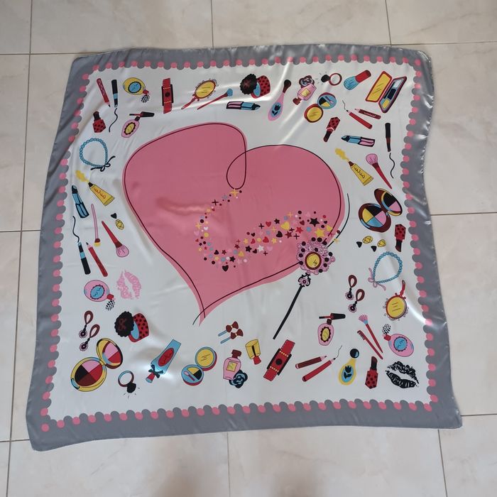 Apaszka jedwabna 90-90 cm