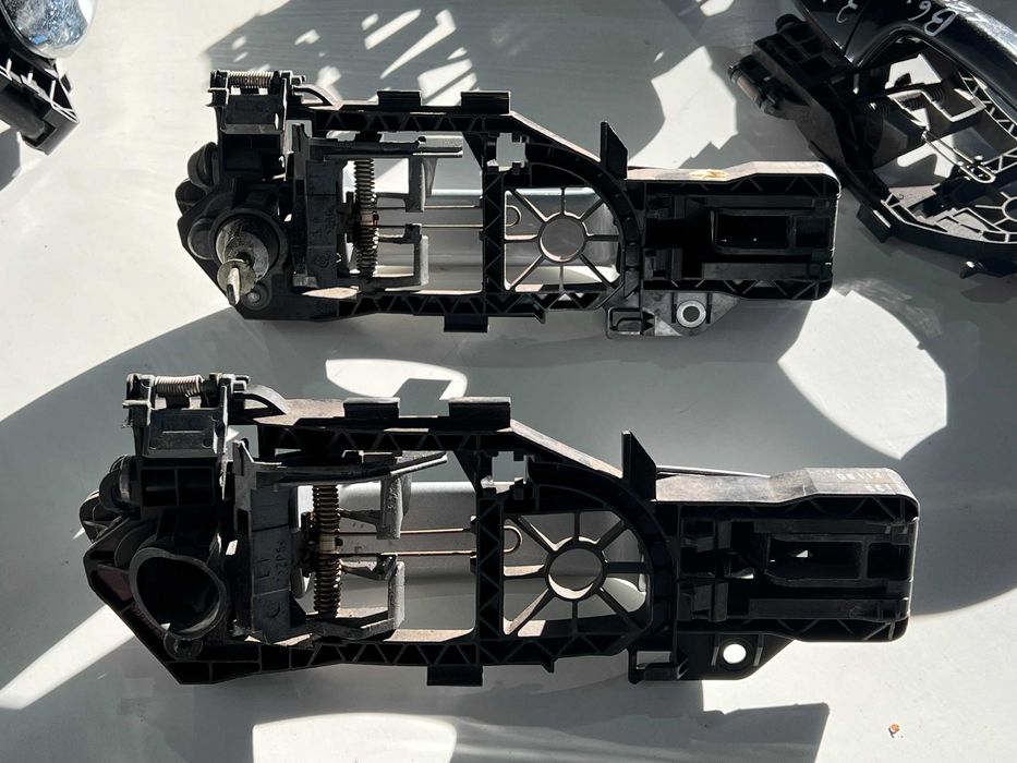 Ручка двери передней задней Пассат б6 ручка Passat B6 передня задня