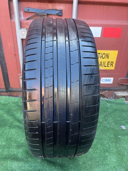 Opona Pirelli 275/40/21