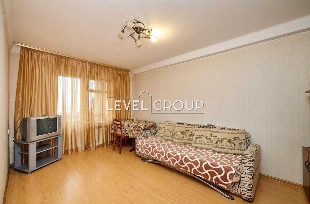 Продаж 3-кімнатна квартира Лісовий масив | Лісова| Чернігівська Юность