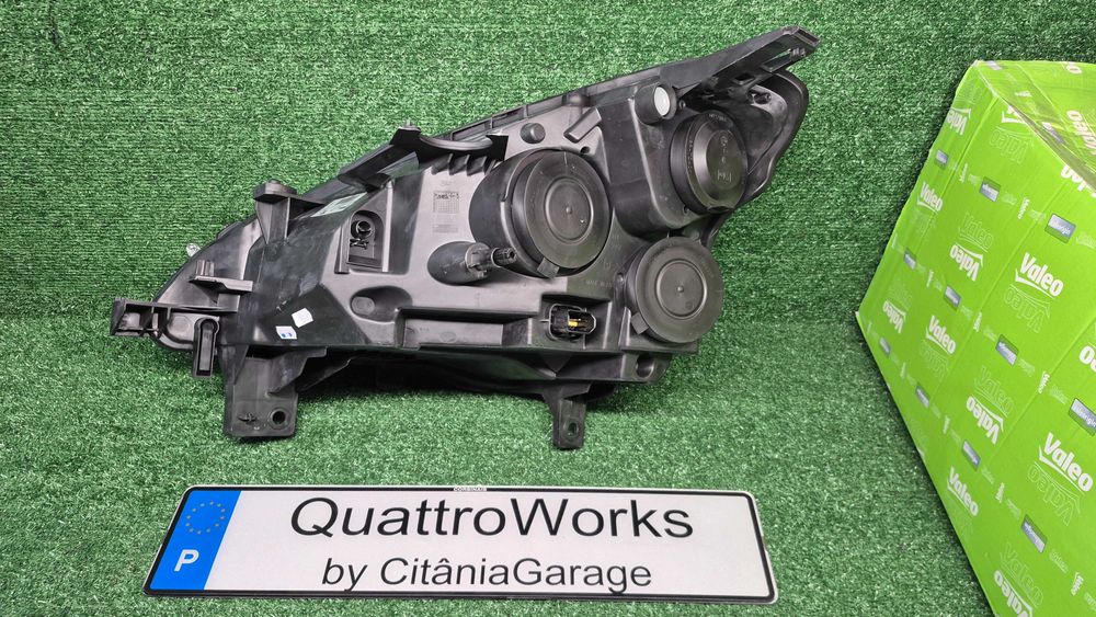 CITROEN BERLINGO/PEUGEOT PARTNER- ÓTICA DIREITA NOVA EMB. VALEO 044786