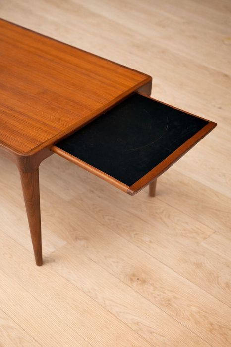 Stolik kawowy z palisandru Dania XX w. Johannes Andersen po RENOWACJI