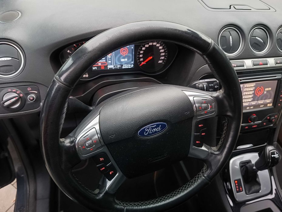 Ford S-max TITANIUM 2.0 TDCi