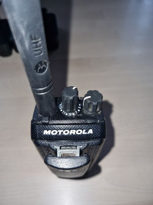 Motorola DP2400E