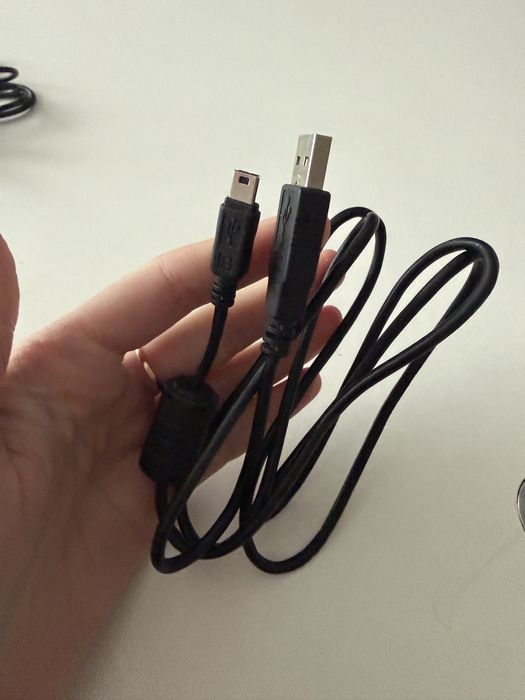 2 кабелі USB на Mini-USB