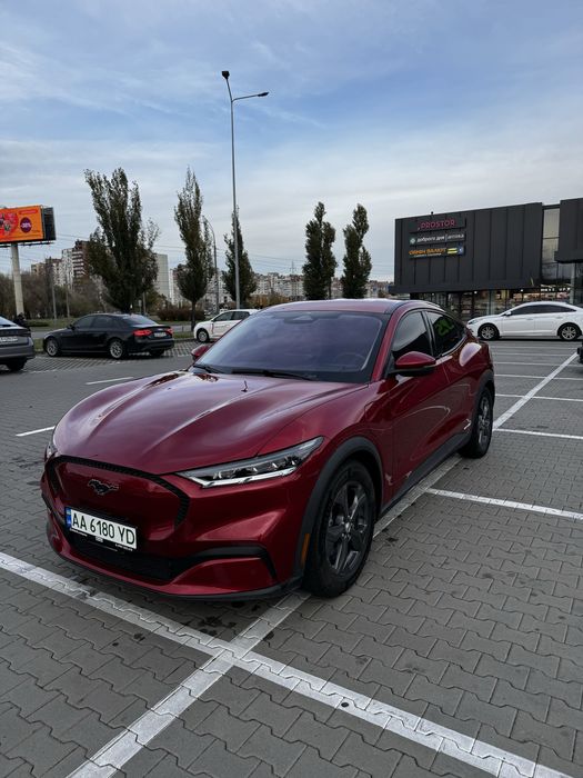 Електромобіль Mustang mach-e