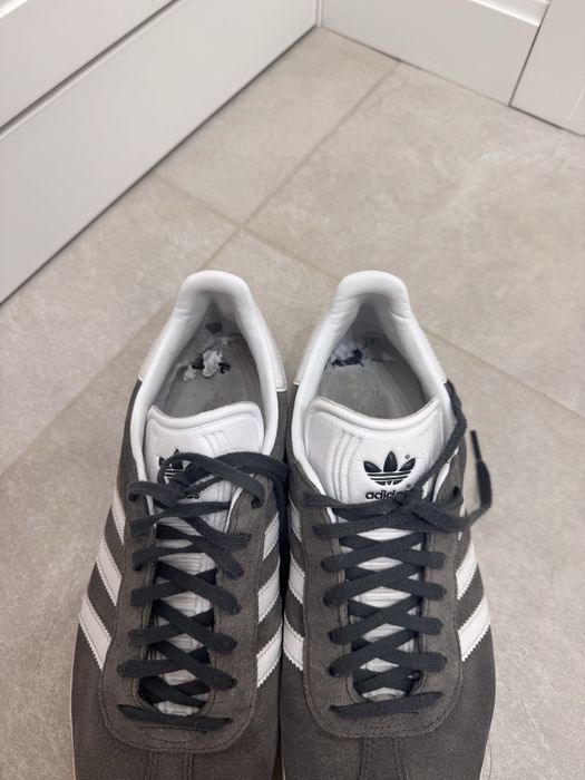 Adidas gazelle сірі замшеві чоловічі 44 розмір