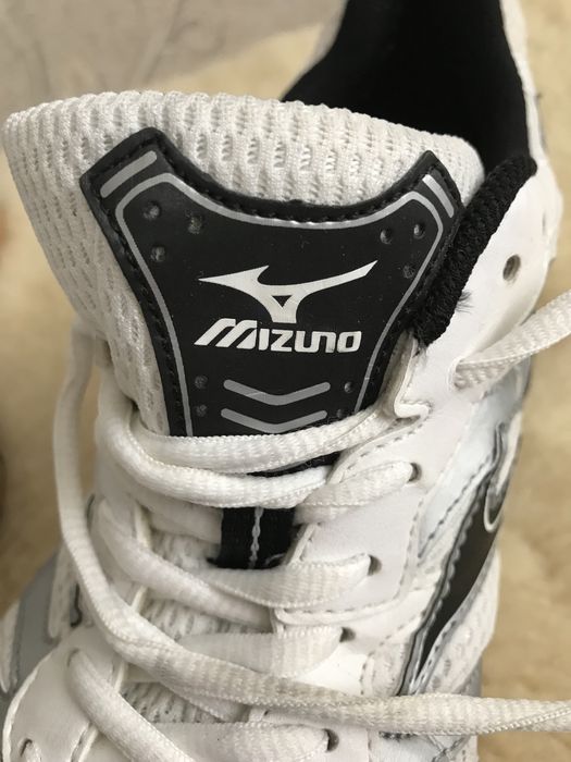 Як нові! Mizuno Wave для волейболу, тенісу 43 42,5 42 27,5 27