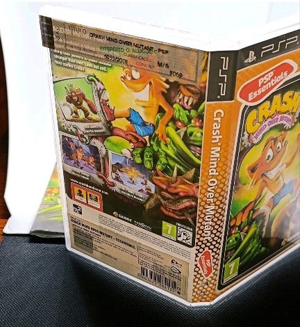 Crash Mind Over Mutant Sony PSP Essentials PAL CIB (Completo com Manual)