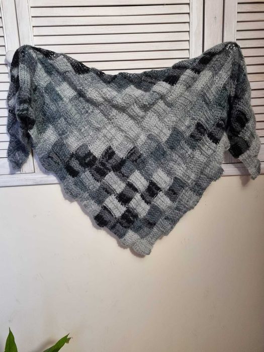 Chusty  entrelac   obszerne  i cieplutkie