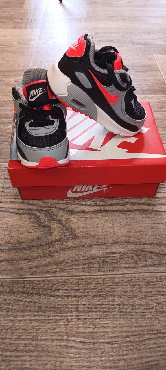 Nike air 6c 22 900 Olx