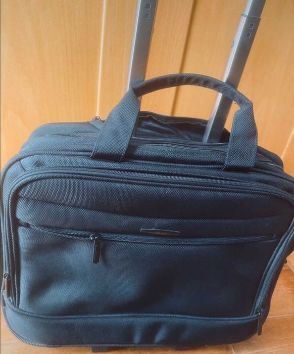 Pasta Trolley Executiva Vagg – como nova