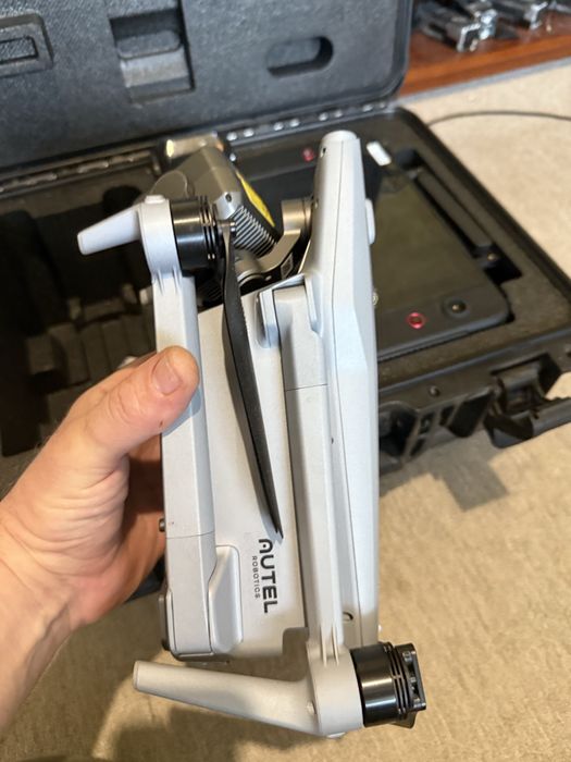 Autel EVO Max 4T комплект БУ