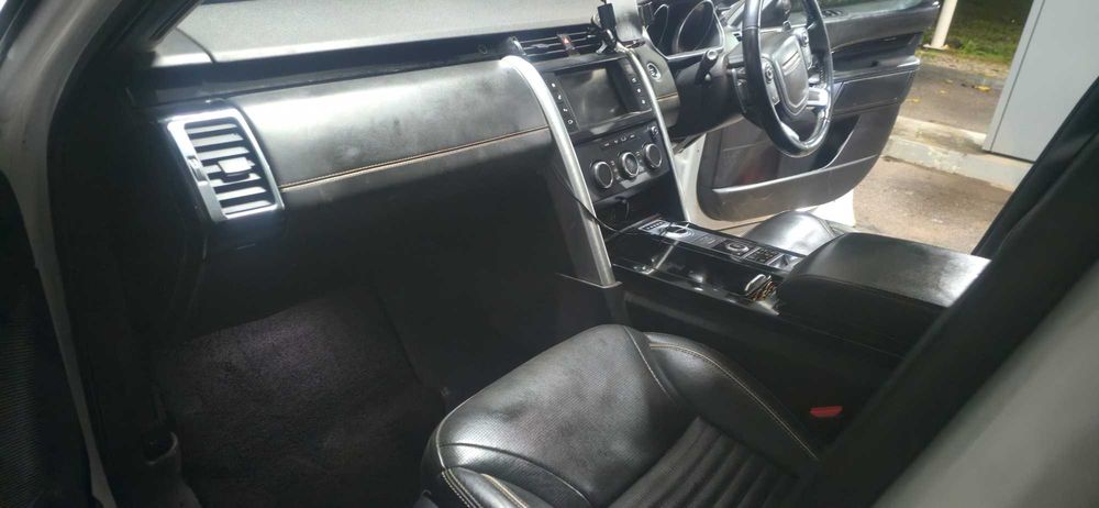 Land Rover Discovery 5 SD4 2.0L RHD