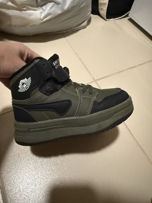 Зимові хайтопи / кросівки / чоботи  на хлопчика