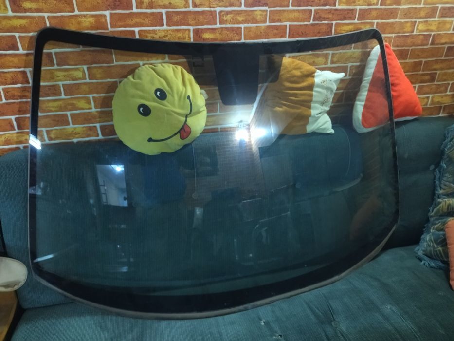 Лобове скло рідне мазда 3 bk